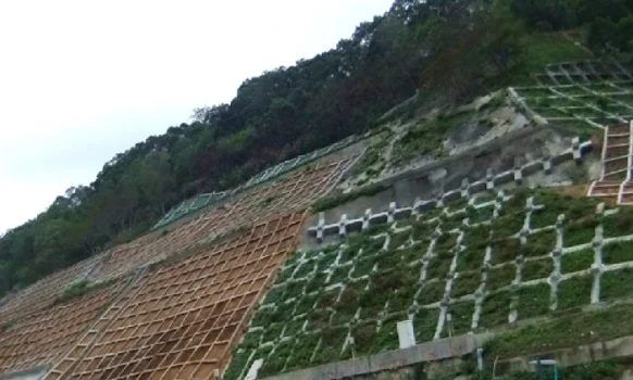 國道3號南下94.5k及南下96.4k等二處邊坡補強工程